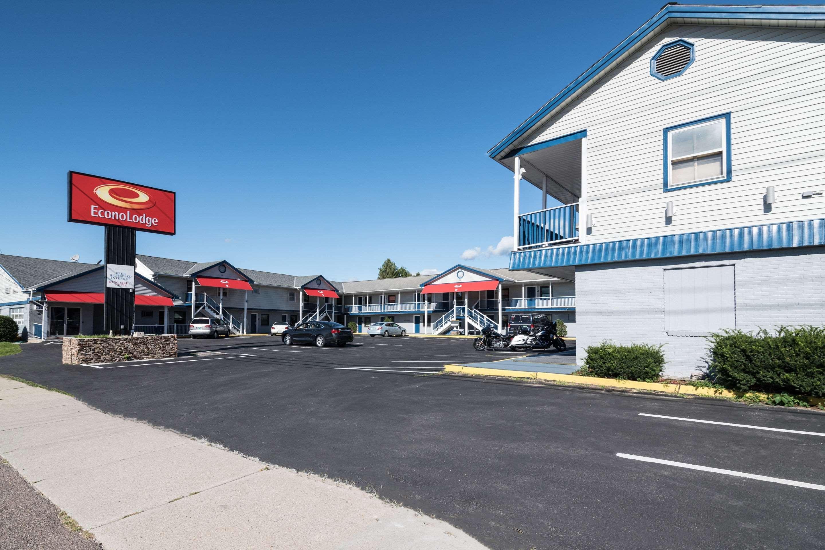 Econo Lodge Rutland City Near Hwy 7 Exterior foto